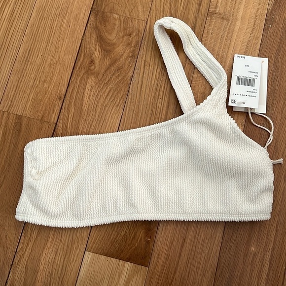 Good American Crinkle Hot Shoulder Top size 3/4 NWT - Picture 2 of 6